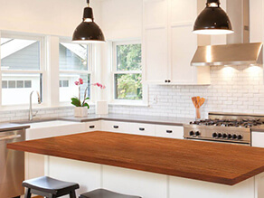 Traditional light cream kitchen project